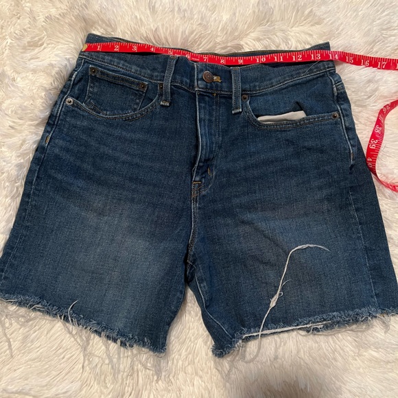 J. Crew 26 high waist women’s denim shorts raw hem - Picture 5 of 6